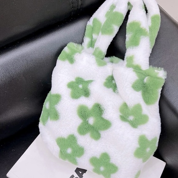 Floral Graphic Fluffy Shoulder Tote Bag - Picture 1 of 2